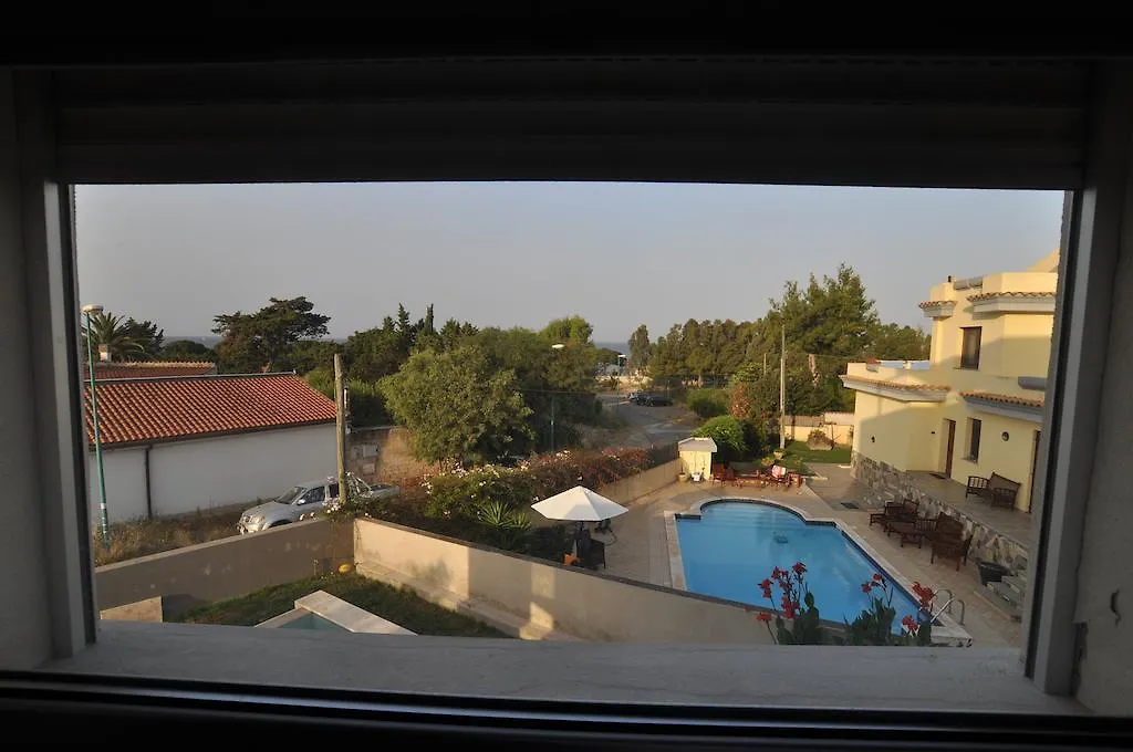 Bed and Breakfast Art House Quartu - Margine Rosso Quartu SantʼElena
