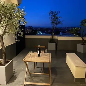 5-rooms , Rom Italien